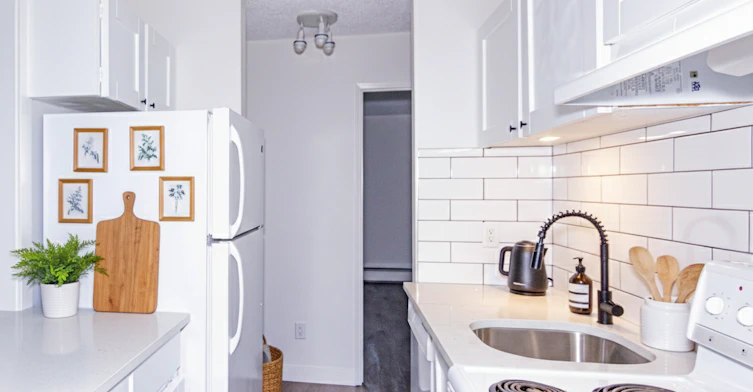 3007 35 Street Northwest, Edmonton, AB, T6L 5J2 - 11
