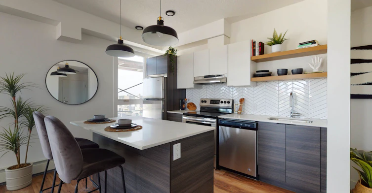 8015 102 Street Northwest, Edmonton, AB, T6E 4A2 - 4
