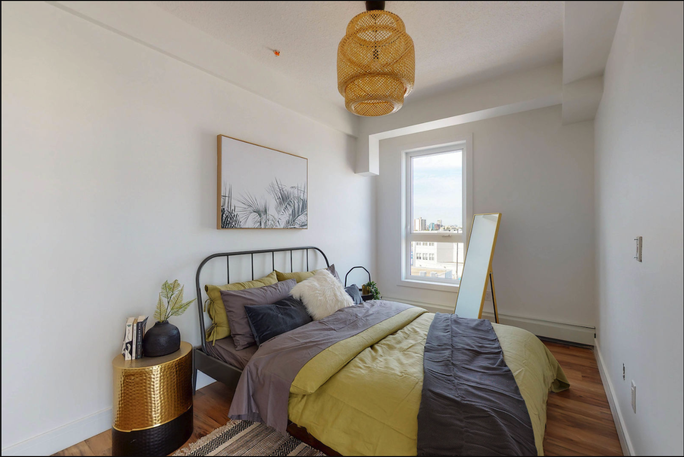 8015 102 Street Northwest, Edmonton, AB, T6E 4A2 - 3