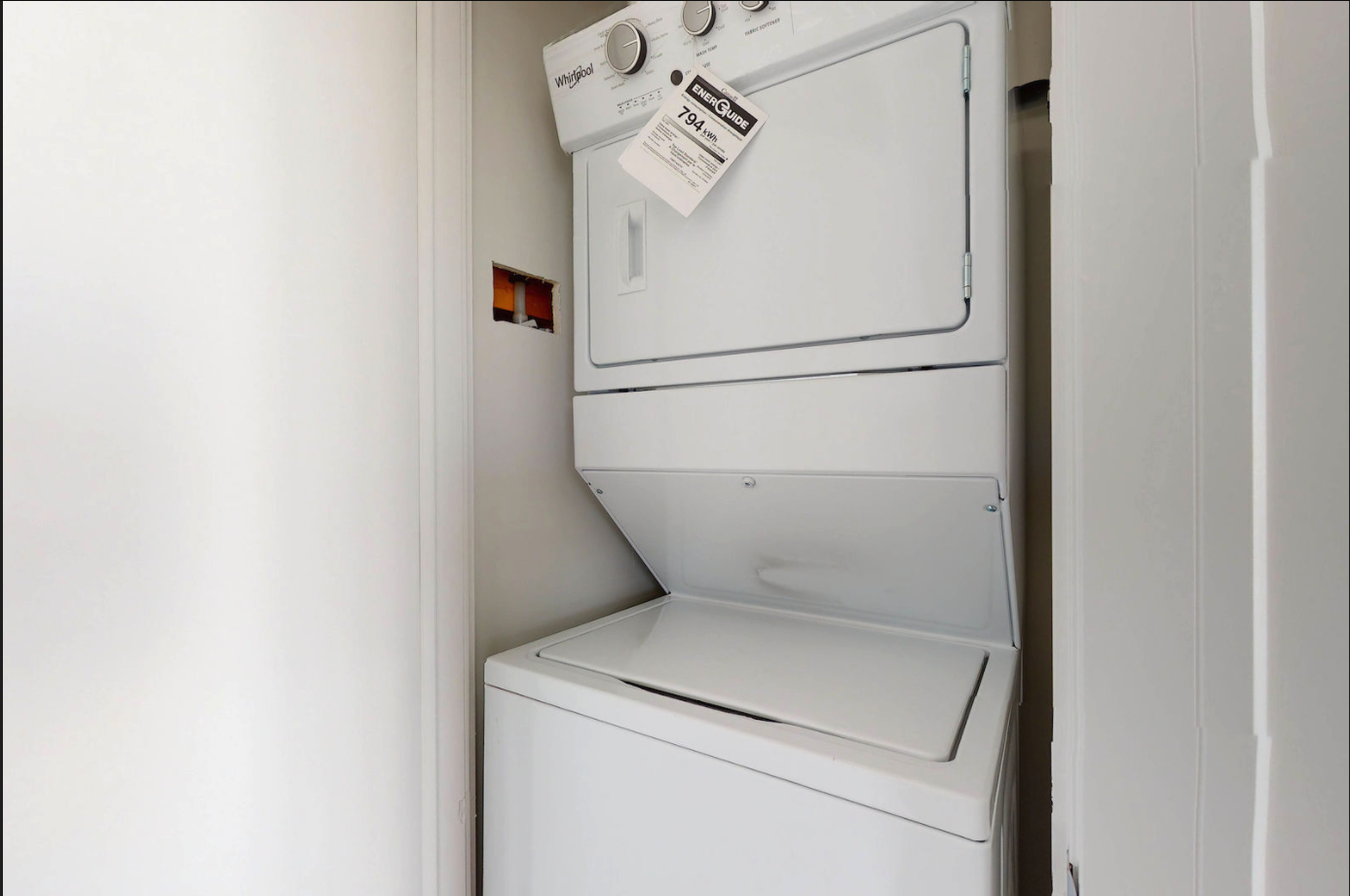 8015 102 Street Northwest, Edmonton, AB, T6E 4A2 - 13