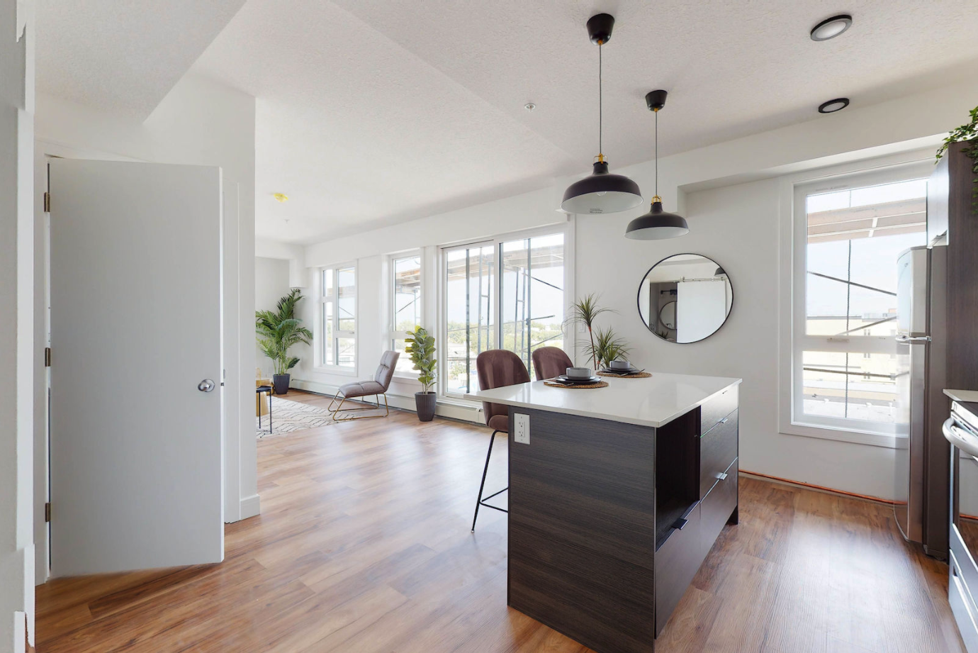 8015 102 Street Northwest, Edmonton, AB, T6E 4A2 - 10