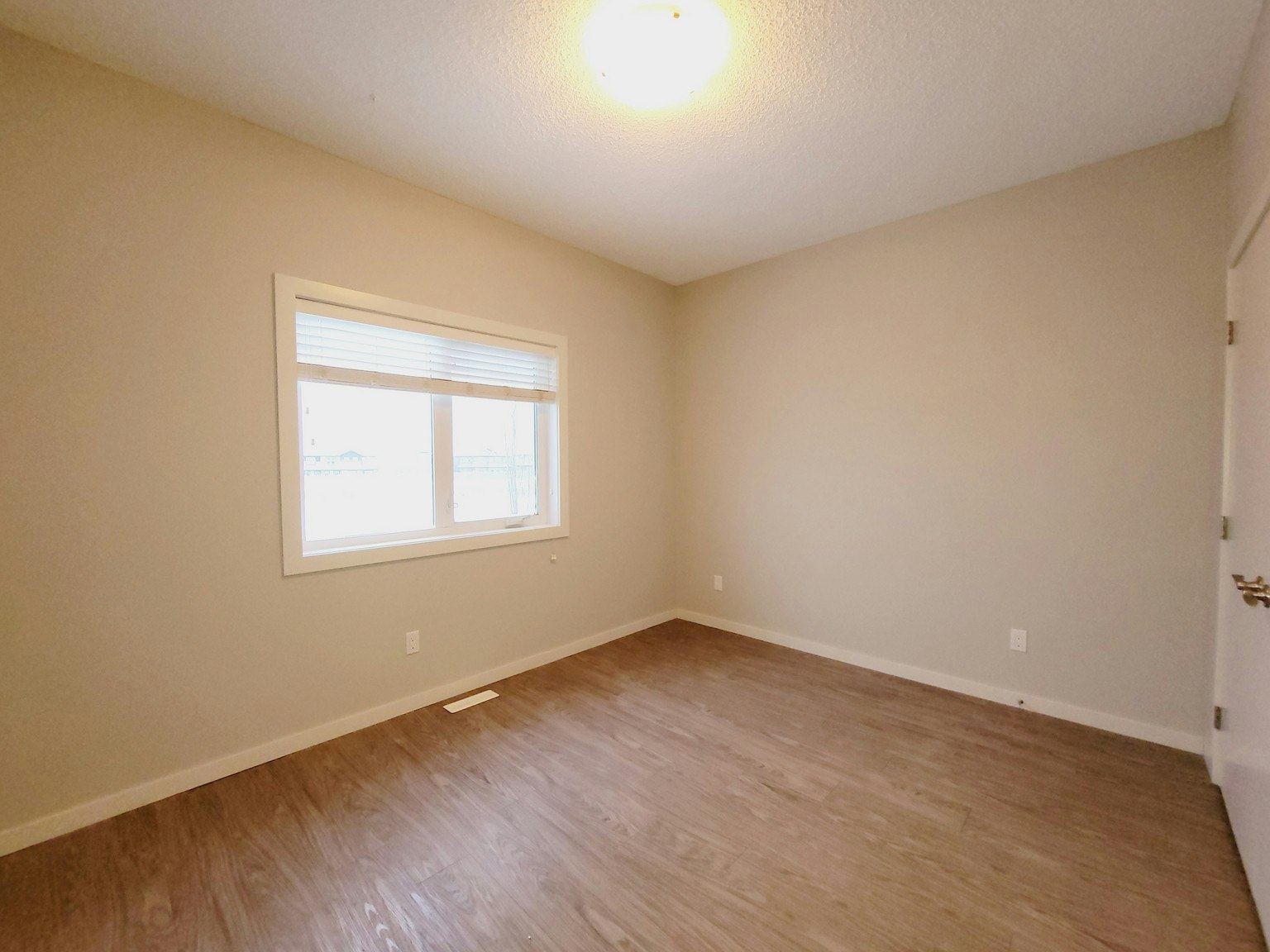 A-3932 Claxton Loop SW, Edmonton, AB, T6W 1Y6 - 11