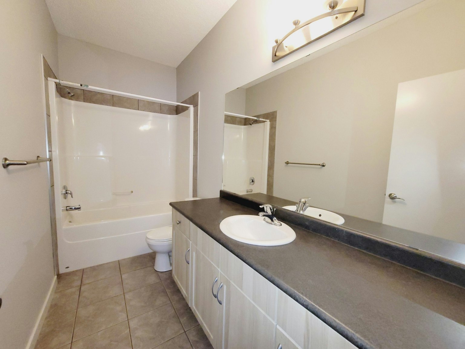 A-3932 Claxton Loop SW, Edmonton, AB, T6W 1Y6 - 9