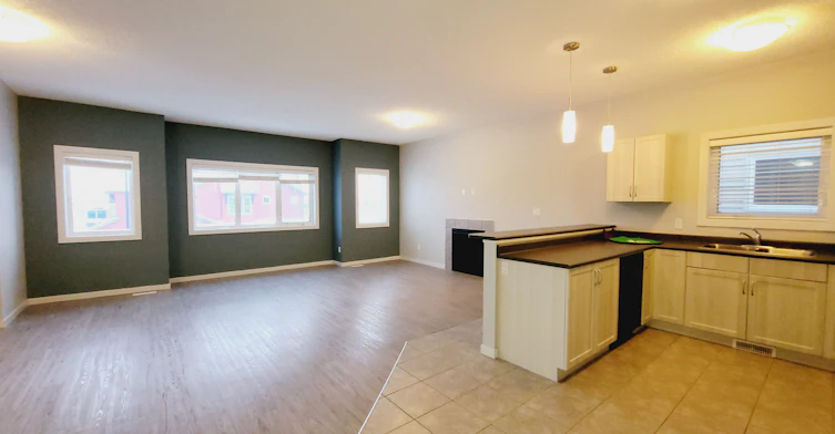 A-3932 Claxton Loop SW, Edmonton, AB, T6W 1Y6 - 2