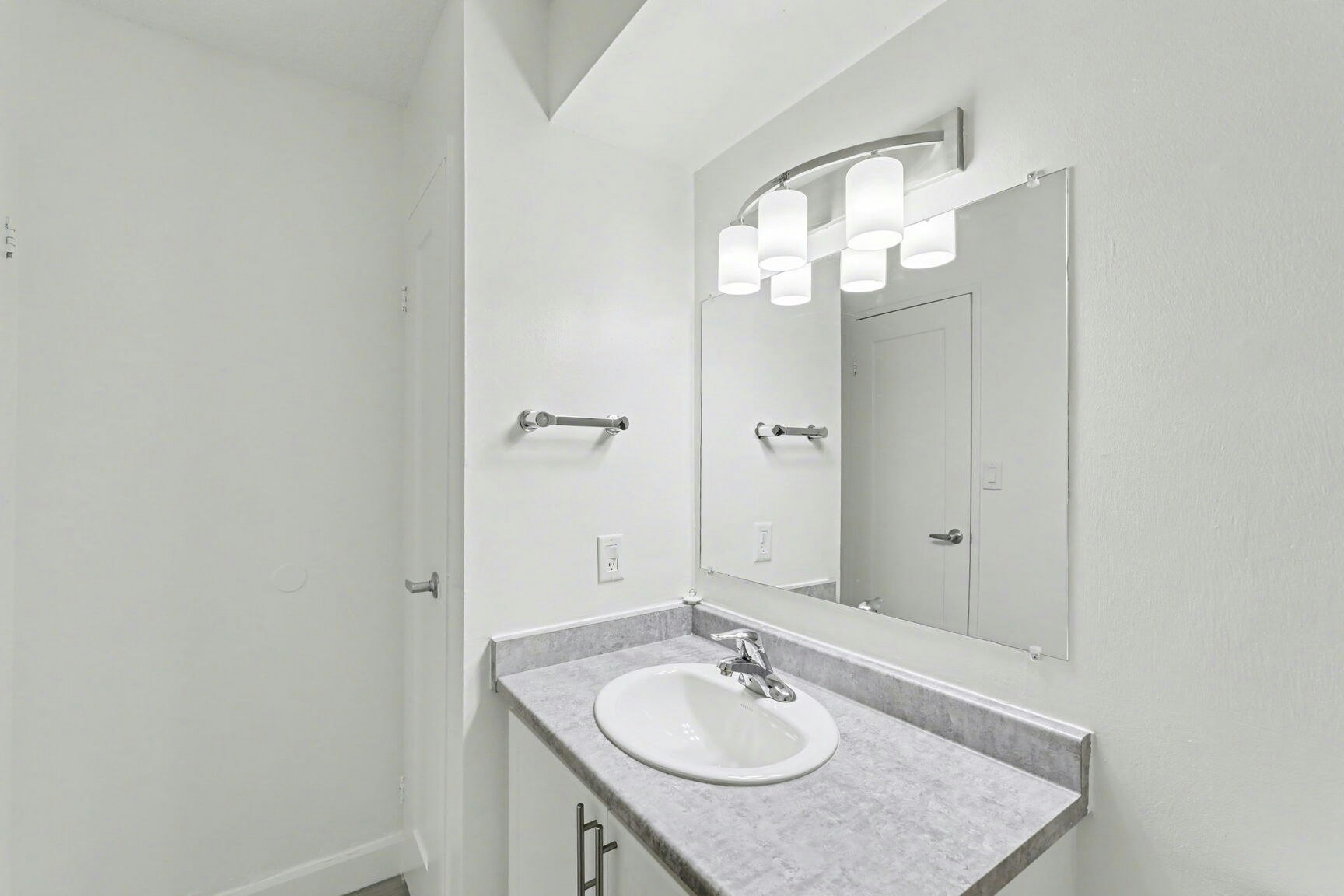 107-125 College Avenue S, Sarnia, ON, N7T 2Z5 - 22