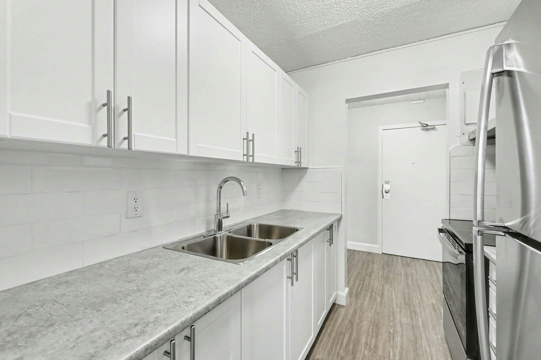 107-125 College Avenue S, Sarnia, ON, N7T 2Z5 - 8