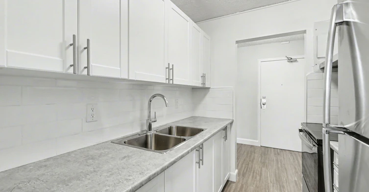 107-125 College Avenue S, Sarnia, ON, N7T 2Z5 - 8