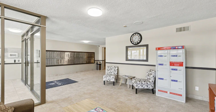 107-125 College Avenue S, Sarnia, ON, N7T 2Z5 - 4