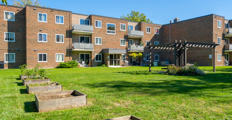 849 Devine Street, Sarnia, ON, N7T 1X3 - 3