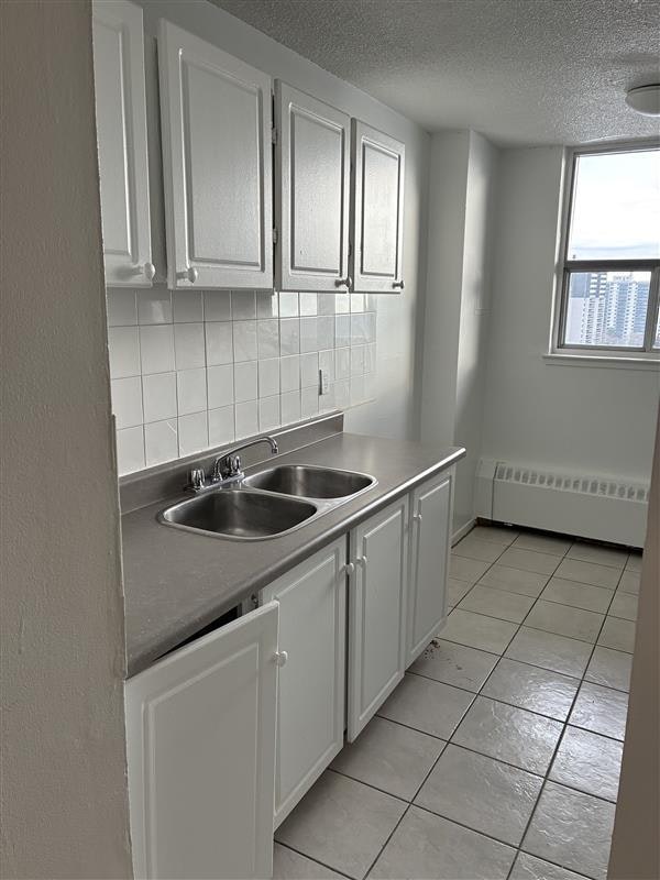 2900 Jane Street, Toronto, ON, M3N 2J7 - 3
