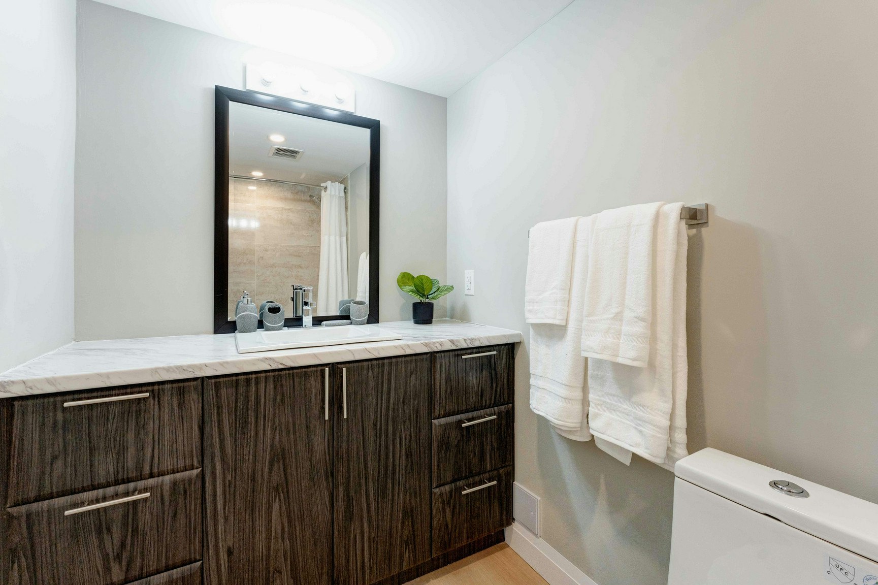 307-2200 Sherobee Road, Mississauga, ON, L5A 3Y3 - 15