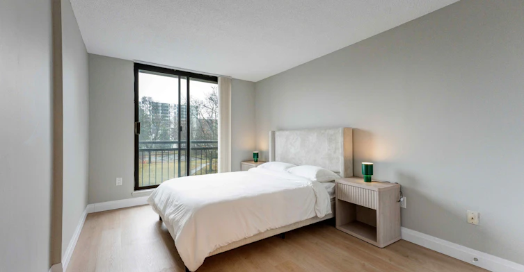 307-2200 Sherobee Road, Mississauga, ON, L5A 3Y3 - 11