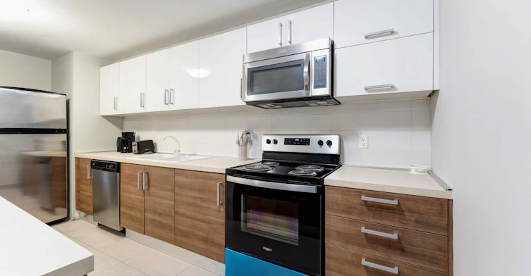 2200 Sherobee Road, Mississauga, ON, L5A 3Y3 - 4