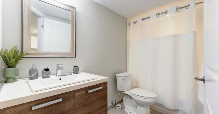 2200 Sherobee Road, Mississauga, ON, L5A 3Y3 - 10