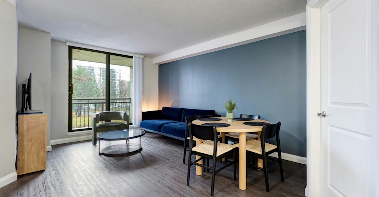 2200 Sherobee Road, Mississauga, ON, L5A 3Y3 - 5