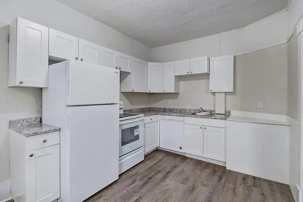 304-427 4th Avenue N, Saskatoon, SK, S7K 2M4 - 4