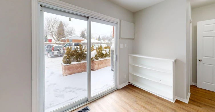 635 Indian Road N, Sarnia, ON, N7T 7P1 - 8