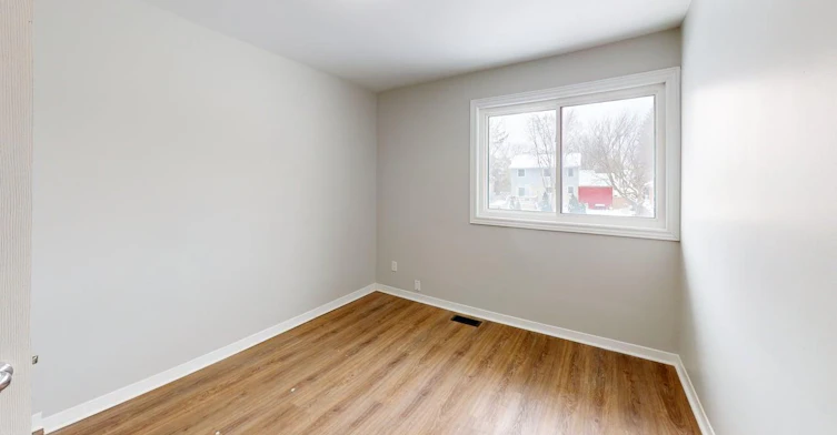 635 Indian Road N, Sarnia, ON, N7T 7P1 - 10