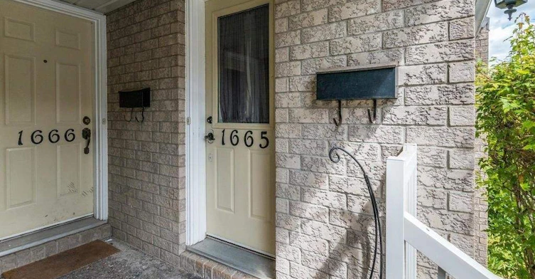 1665-1665 Locksley Lane, Ottawa, ON, K1J 1B6 - 2