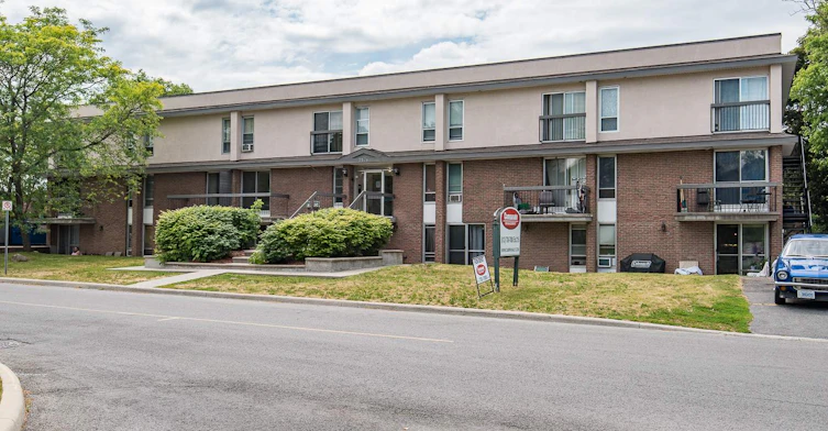 46-2176 Blossom Drive, Ottawa, ON, K1H 6G8 - 2