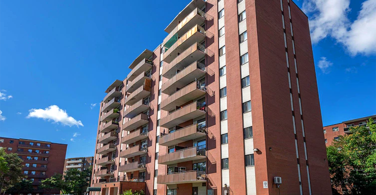 45 Paisley Boulevard W, Mississauga, ON, L5B 1R8 - 8