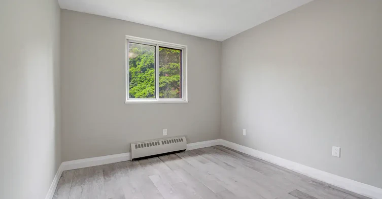 45 Paisley Boulevard W, Mississauga, ON, L5B 1R8 - 11