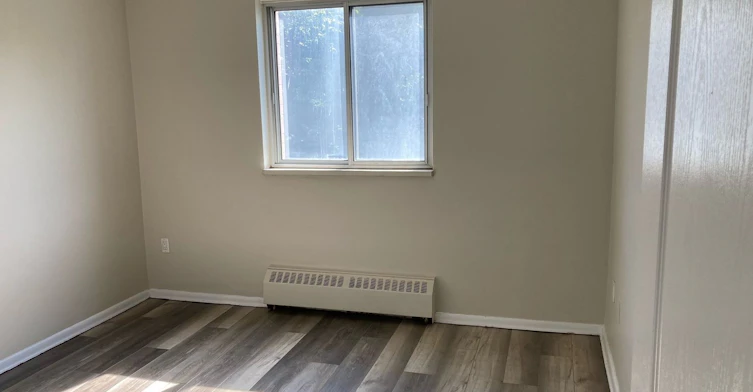 45 Paisley Boulevard W, Mississauga, ON, L5B 1R8 - 9
