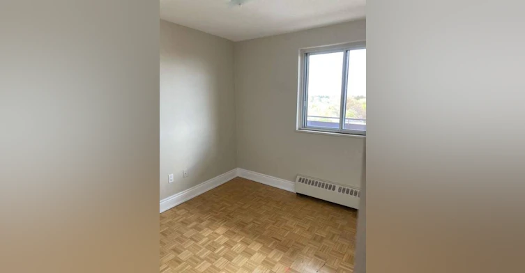 45 Paisley Boulevard W, Mississauga, ON, L5B 1R8 - 5