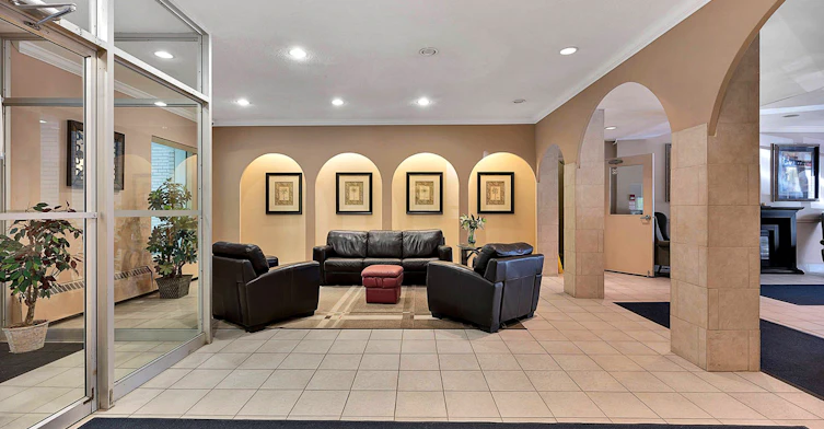 45 Paisley Boulevard W, Mississauga, ON, L5B 1R8 - 12