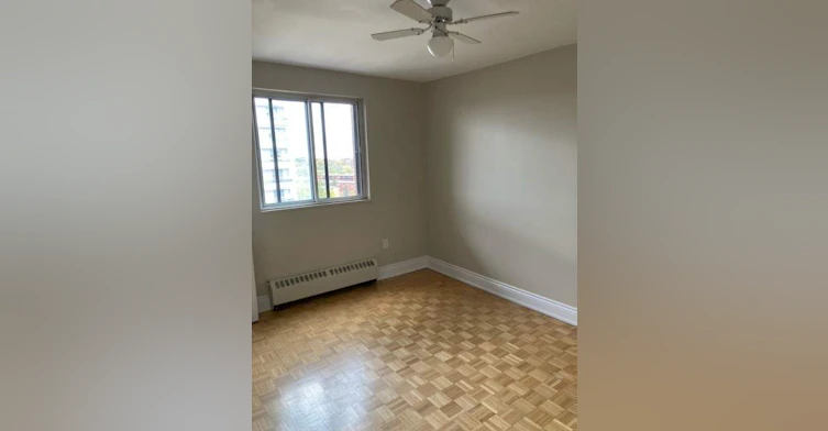 45 Paisley Boulevard W, Mississauga, ON, L5B 1R8 - 6