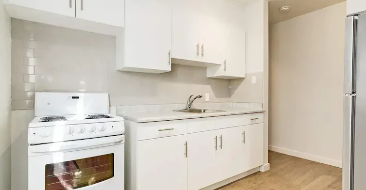 01-11760 129th Street NW, Edmonton, AB, T5M 0Y7 - 4