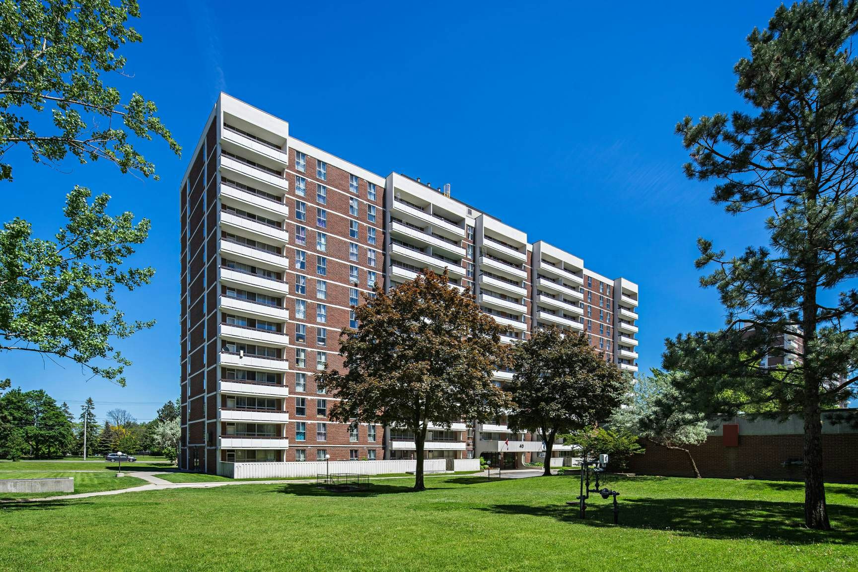 10 Bridletowne Circle, Toronto, ON, M1W 2M2 - 2