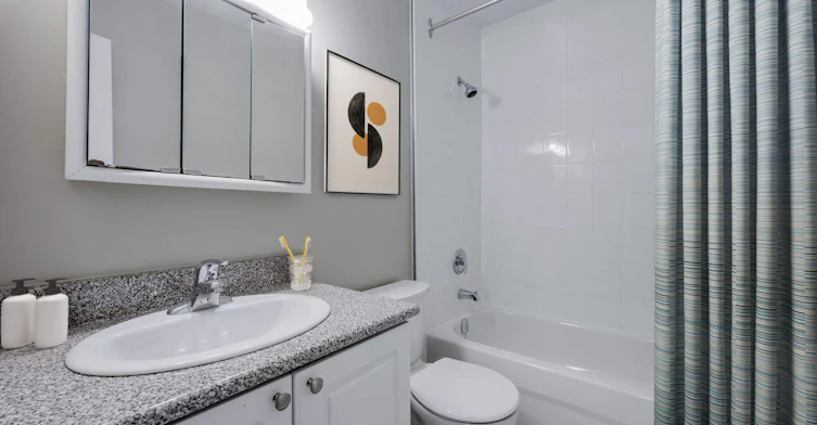 100 Spadina Road, Toronto, ON, M5R 2T7 - 5