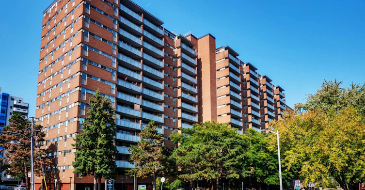 1275 Elgin Street, Burlington, ON, L7S 1E2 - 2