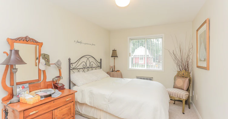 335 Beech Street, Lucan Biddulph, ON, N0M 2J0 - 3
