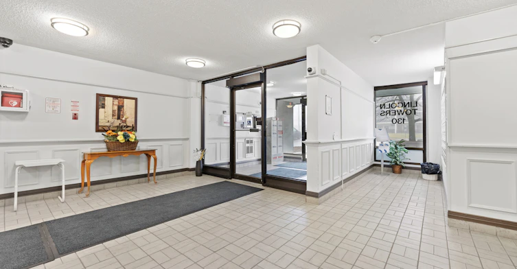 140 Lincoln Road, Waterloo, ON, N2J 4N3 - 10