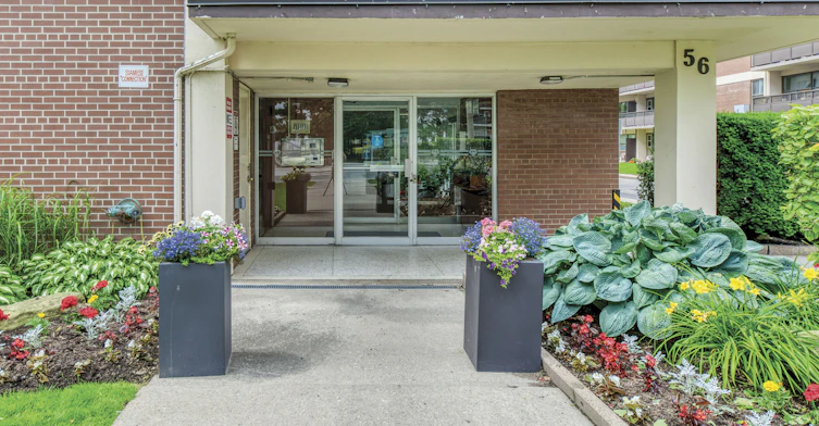 58 Thorncliffe Park Drive, Toronto, ON, M4H 1K5 - 23