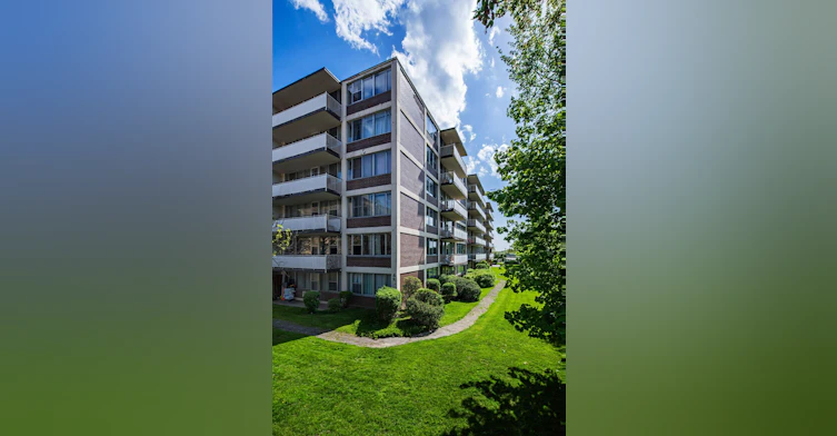 58 Thorncliffe Park Drive, Toronto, ON, M4H 1K5 - 21