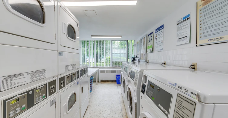 58 Thorncliffe Park Drive, Toronto, ON, M4H 1K5 - 28