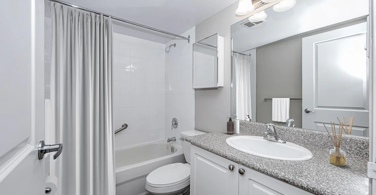 20 Carlton And, Toronto, ON, M4Y 2P9 - 13