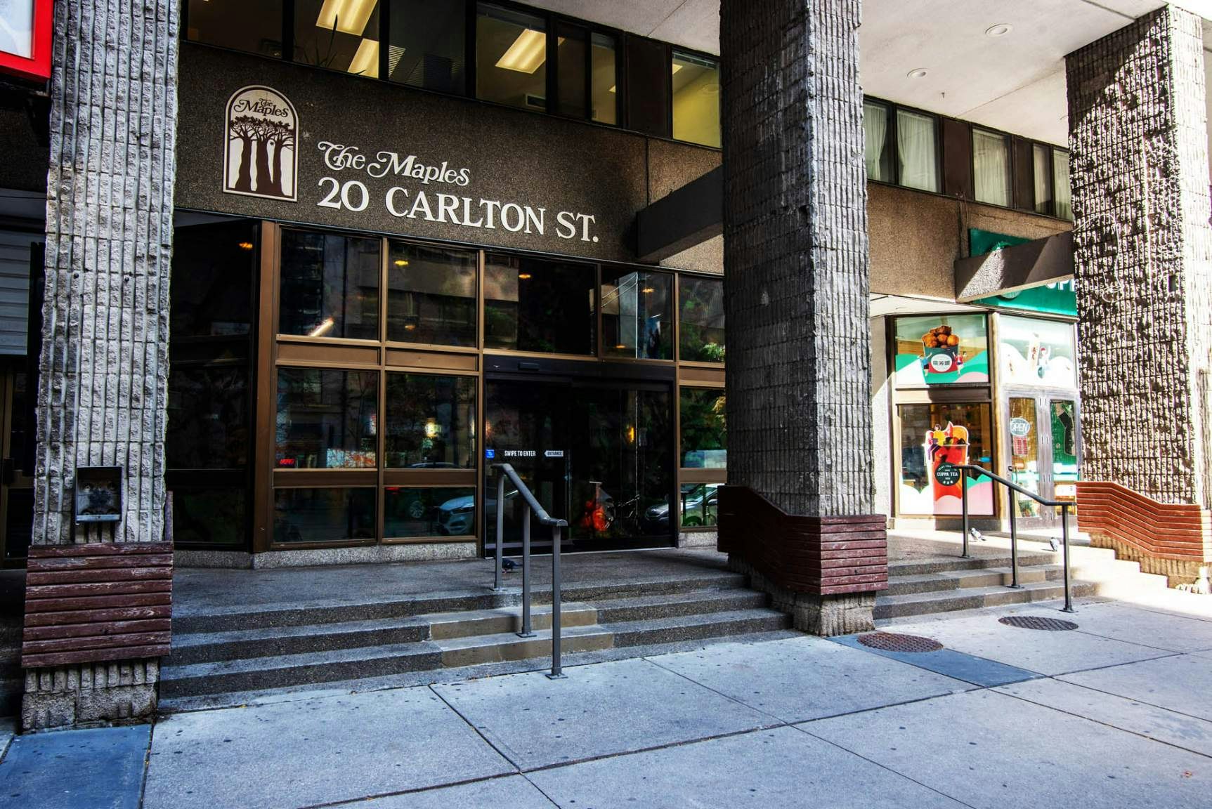 20 Carlton And, Toronto, ON, M4Y 2P9 - 3