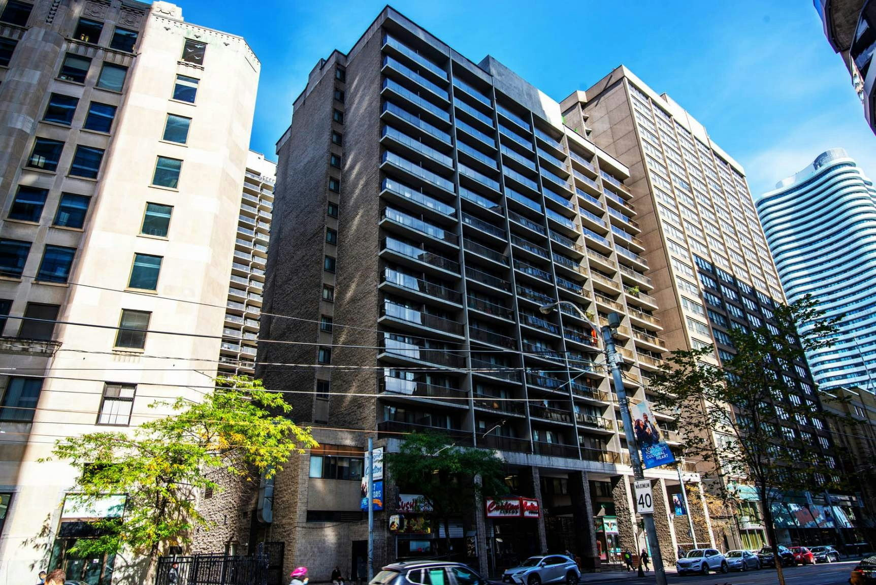 20 Carlton And, Toronto, ON, M4Y 2P9 - 2