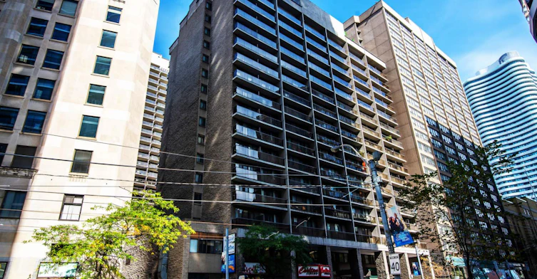 20 Carlton And, Toronto, ON, M4Y 2P9 - 2