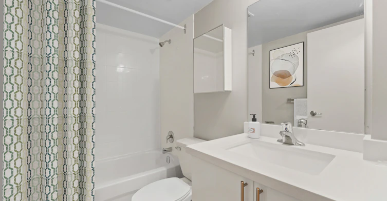 20 Carlton And, Toronto, ON, M4Y 2P9 - 27