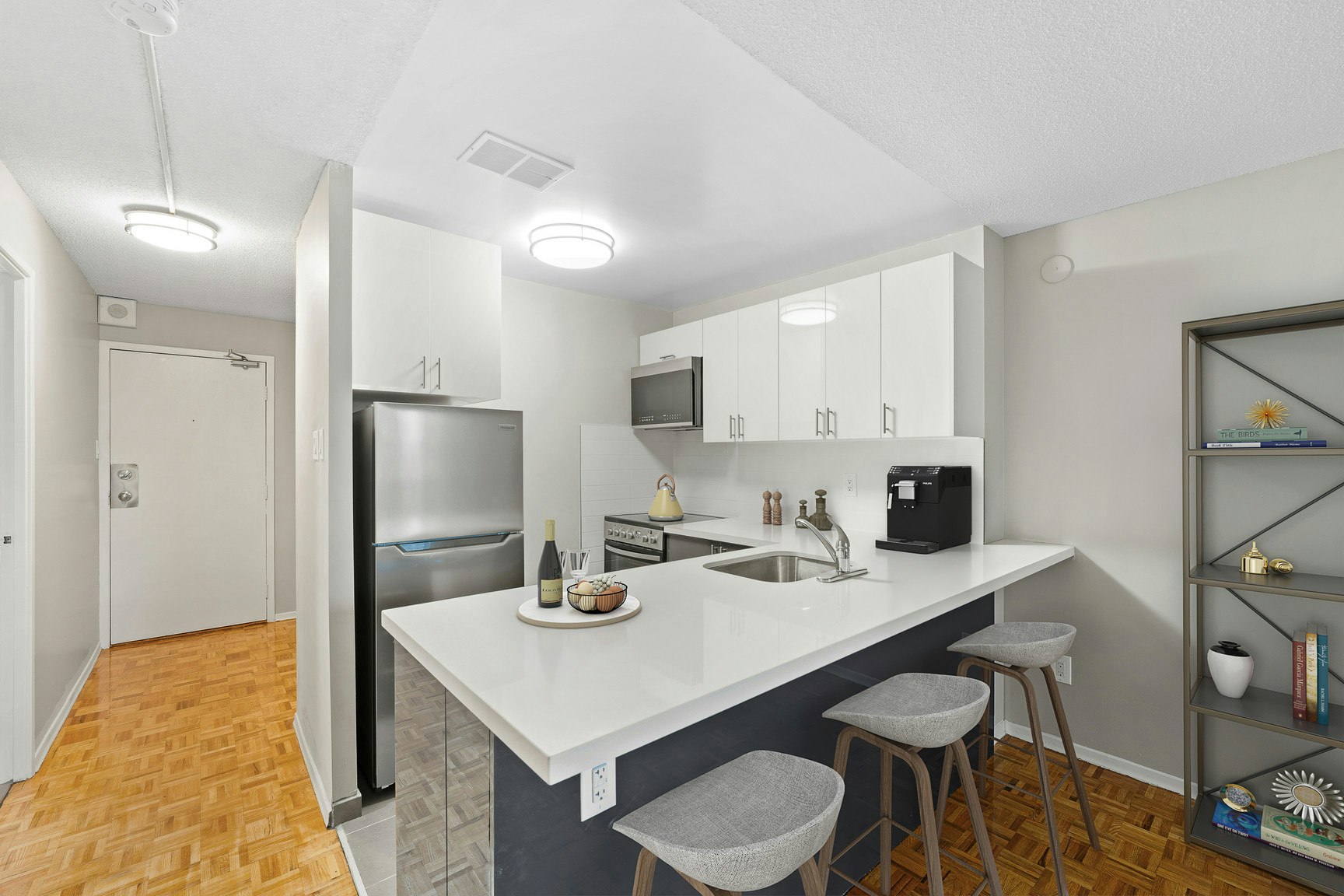 20 Carlton And, Toronto, ON, M4Y 2P9 - 26