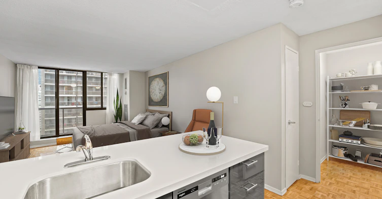 20 Carlton And, Toronto, ON, M4Y 2P9 - 4