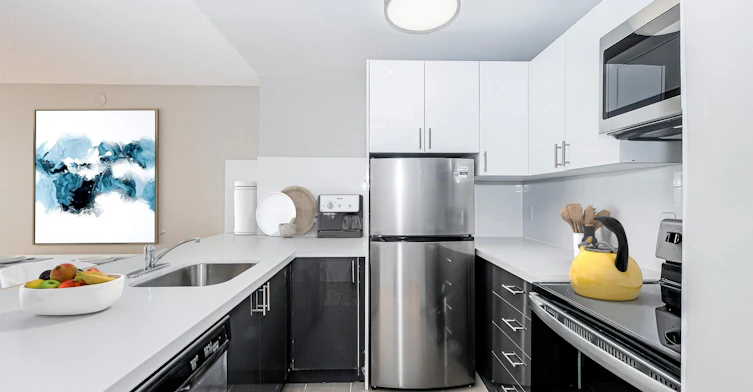 20 Carlton And, Toronto, ON, M4Y 2P9 - 11