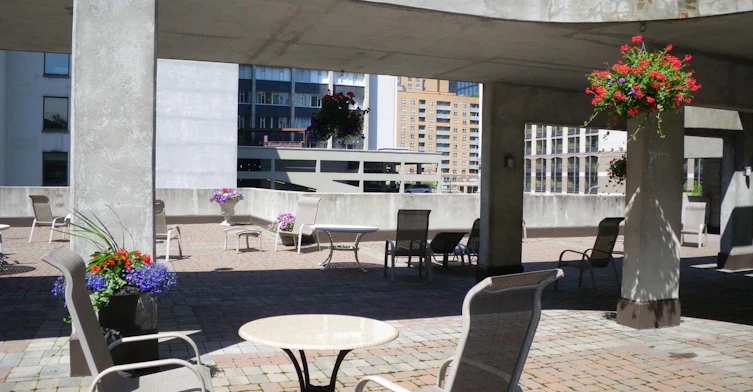 20 Carlton And, Toronto, ON, M4Y 2P9 - 32