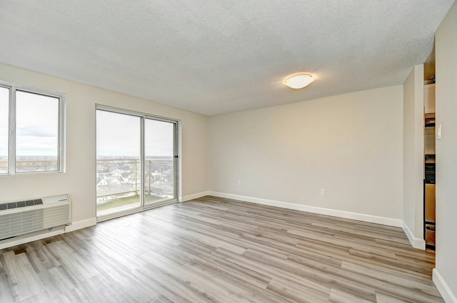 330-1107-330 Talbot Street, St. Thomas, ON, N5P 4E1 - 5