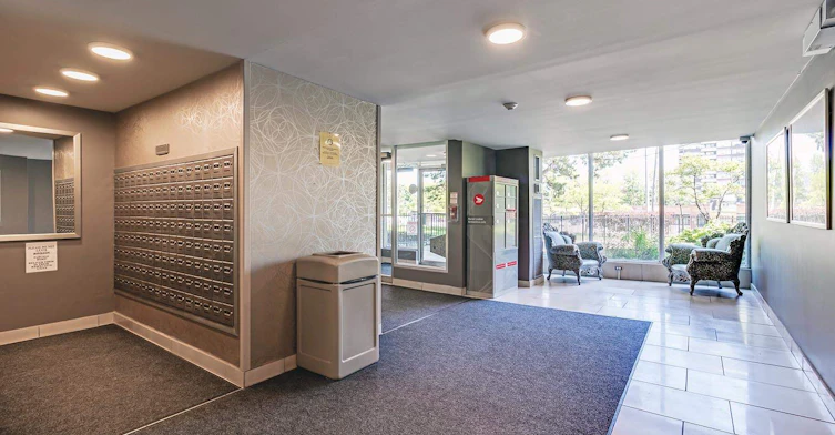 3050 Pharmacy Avenue, Toronto, ON, M1W 2N7 - 14